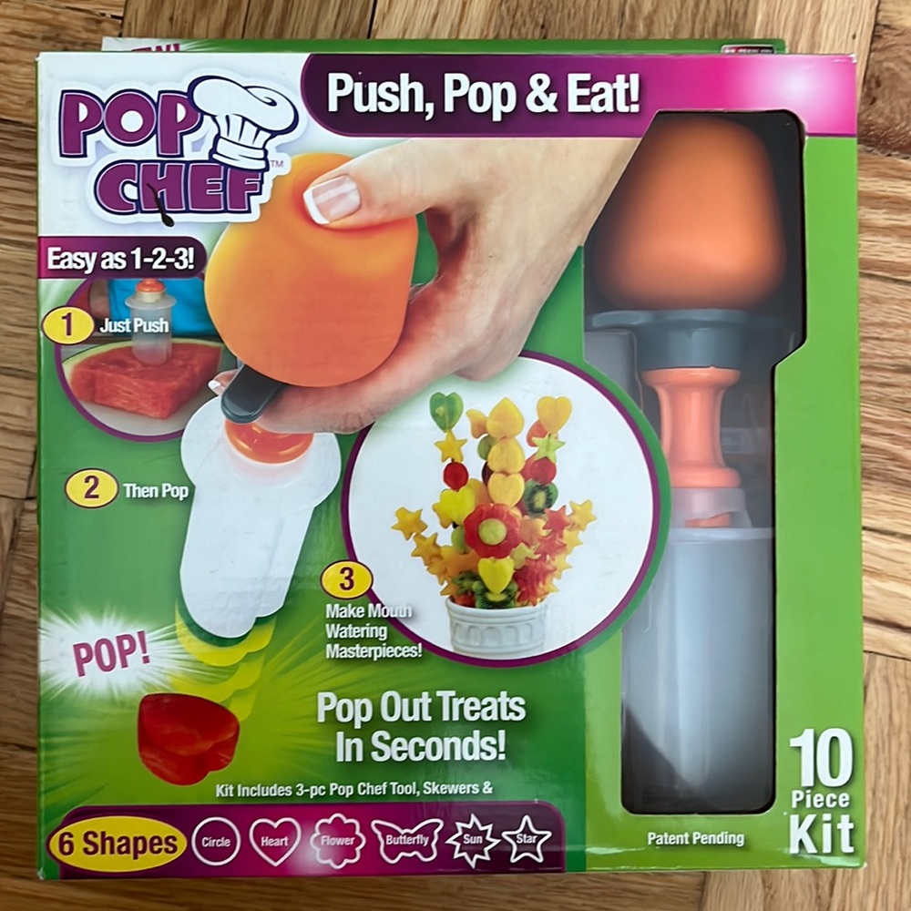 BNIB PopChef Fruit/Veggie Cutters